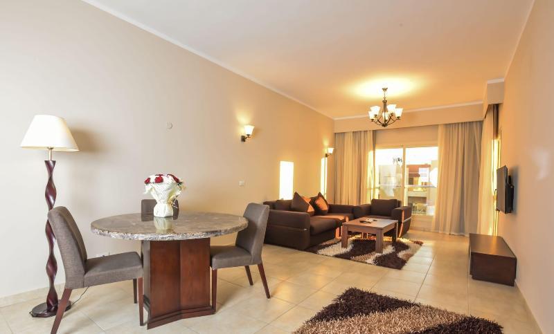 הורגהדה Rivoli Suites מראה חיצוני תמונה